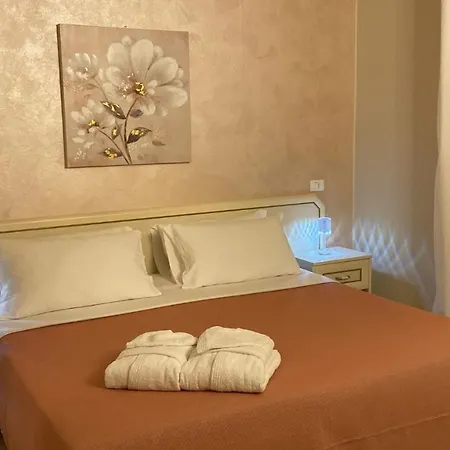 Pensionat La Maison Du Port Lazise
