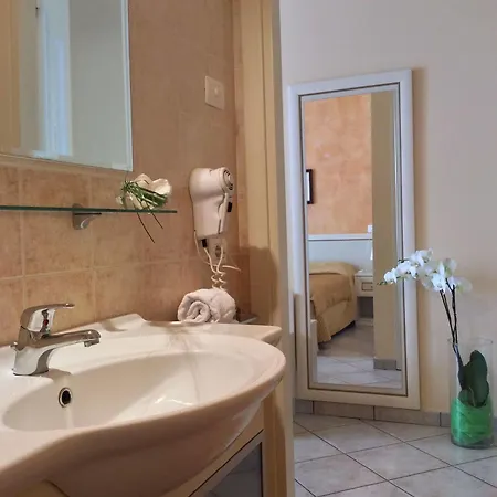La Maison Du Port 4* Lazise